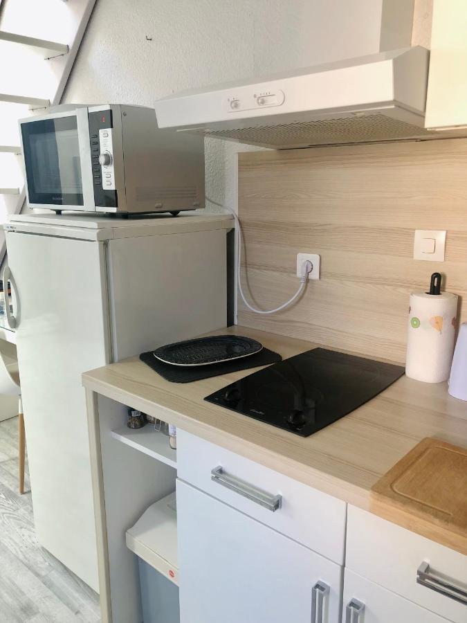 Appartement Duplex Lumineux Idealement Situe Ares Buitenkant foto