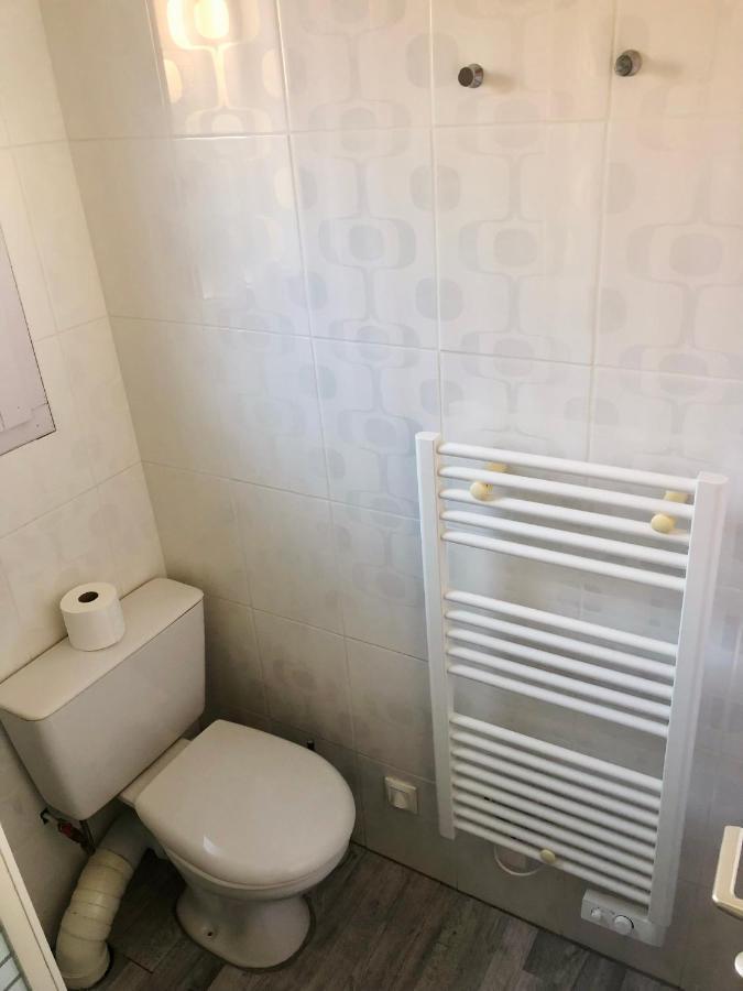 Appartement Duplex Lumineux Idealement Situe Ares Buitenkant foto
